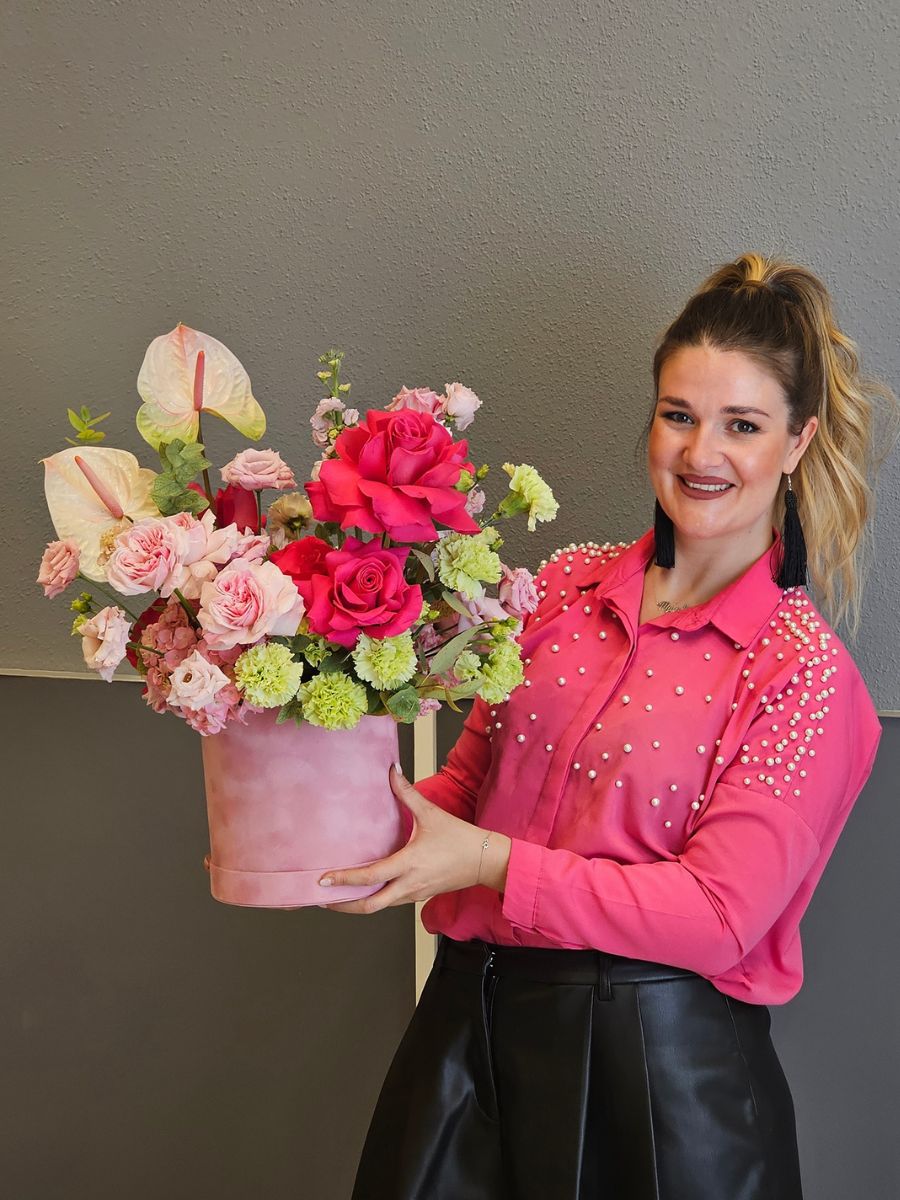 Image hover effect image