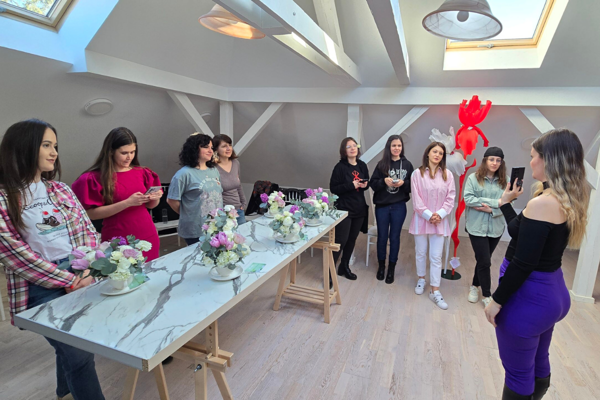 Image hover effect image